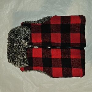 Red and Black Plaid Zippered Vest Kids Unsized Used